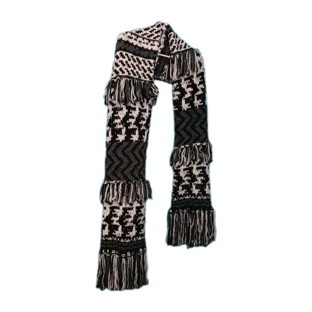 STEVE MADDEN Designer BLACK & WHITE Long Thick Warm Knit SCARF MUFFLER WRAP NWT
